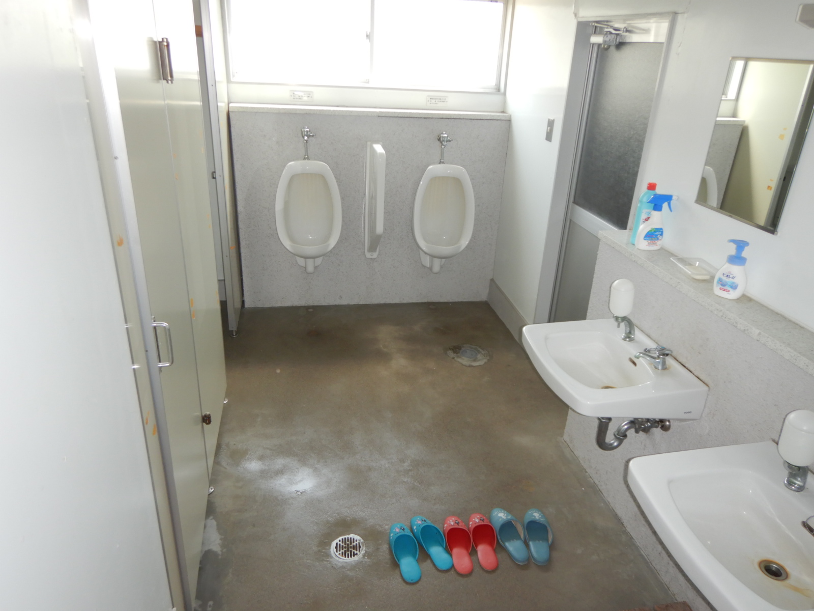 郡山市 集会所 トイレ清掃 床 清掃後02