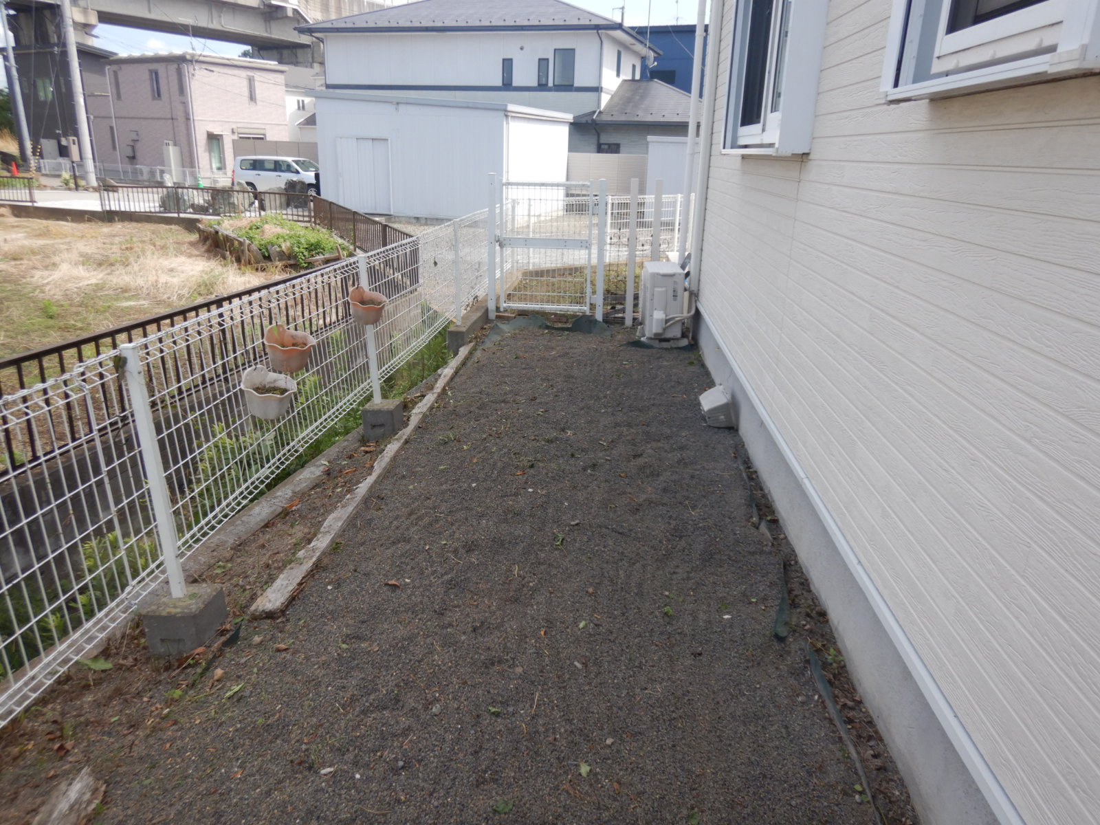 アパート定期除草作業後01